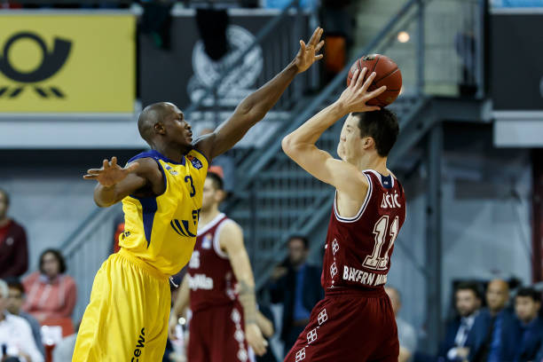 0米进行更 0米进行更