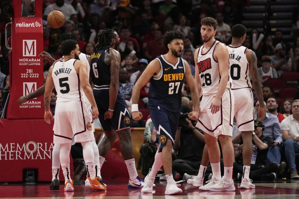 持战斗姿态 持战斗姿态